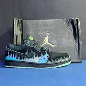 photo_1_2025-09-27_19-51-28 کفش نایک ایر جردن وان لو فورتون فلای هالووین Nike Air Jordan 1 Low Fortune Fly Halloween