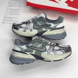 photo_22_2025-05-11_02-14-13 نایک وی تو کی ران طوسی نقرهای Nike V2K Run Grey Silver