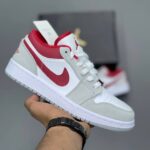 کفش نایک ایر جردن وان اس ای طوسی قرمز Nike Air Jordan 1 SE GREY Red