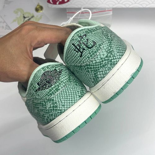 کفش نایک ایر جردن وان لو ماری ۲۰۲۵ Nike Air Jordan 1 Low Marie