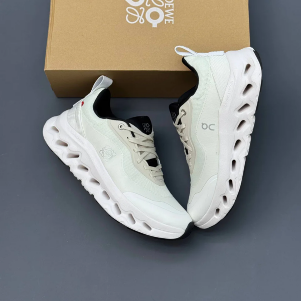 v9z703ps کفش آن رانینگ QC Loewe Cloudtilt سفید On Running QC Loewe Cloudtilt White