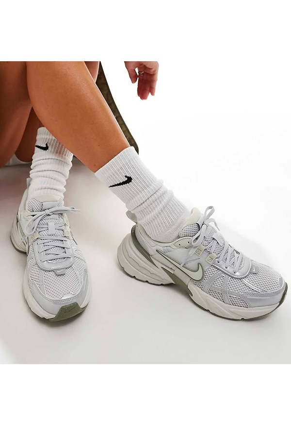 کفش نایک وی تو کی سبز سفید Nike V2K Green White