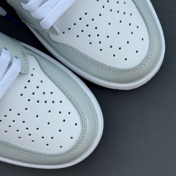 IMG_8371 کفش نایک ایر جردن وان ساقدار زوم ریسر بلو Nike Air Jordan 1 High Zoom Racer Blue