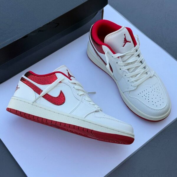 IMG_9774 کفش نایک ایر جردن وان لو یاقوتی Nike Air Jordan 1 Low Ruby