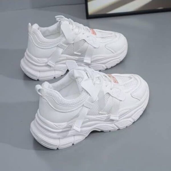 photo_2_2026-08-06_21-17-47 کتونی اسپرت لژدار طبی زنانه مافیایی تمام سفید Women’s Mafia Style White Sneakers