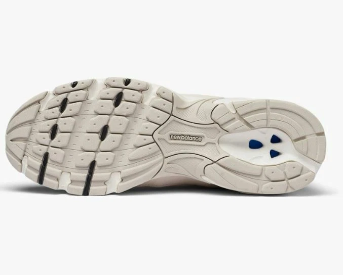 0299ce6c1a37349853d69f570aeb793a کتونی نیوبالانس 530 کرمی -New Balance 530