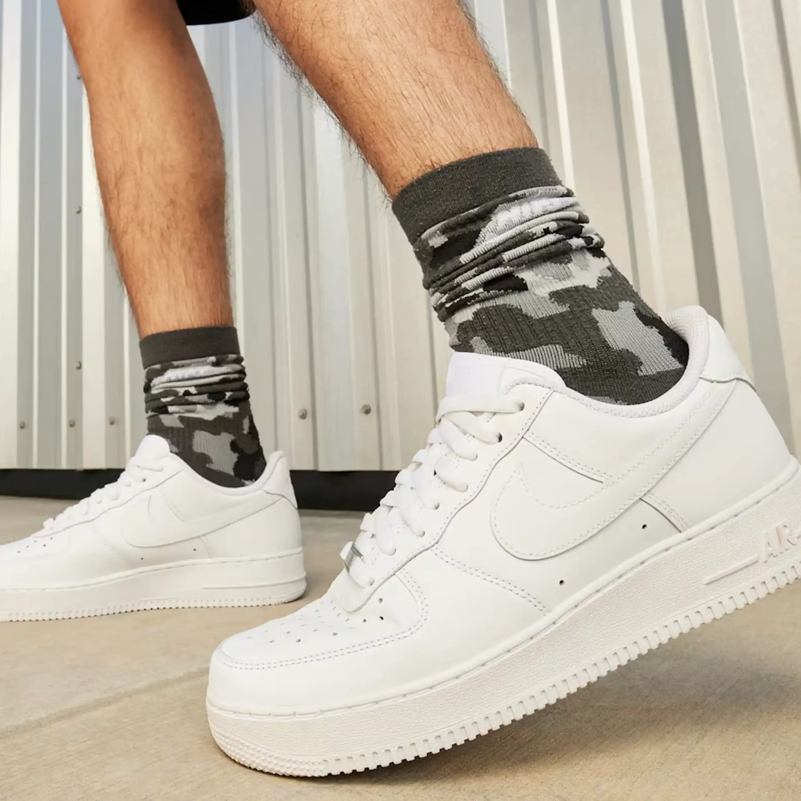 1679091c5a880faf6fb5e6087eb1b2dc-5-scaled کتونی نایک ایر فورس ۱ سفید-nike air force 1