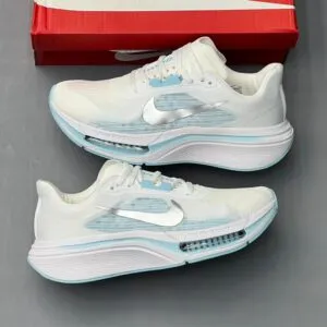 نایک پگاسوس پلاس سفید فیروزه‌ای Nike Pegasus Plus 2