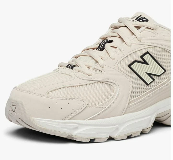 2c79bfff10e9ac867057264693e47d9c کتونی نیوبالانس 530 کرمی -New Balance 530