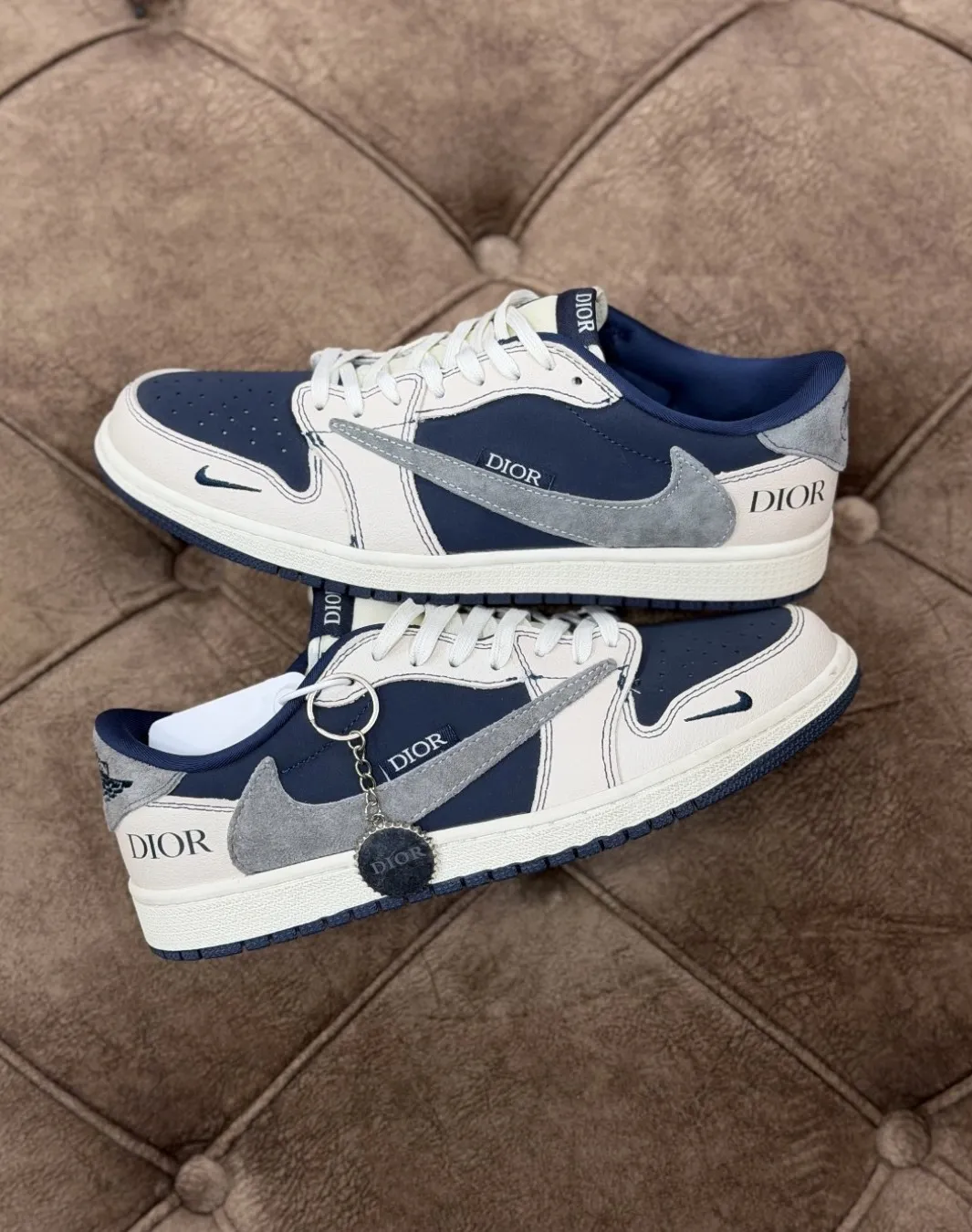 2f6a8e1b25434ada2373e4d9fb0c171a کتونی نایک تراویس دیور سرمه ای -Nike Travis Dior