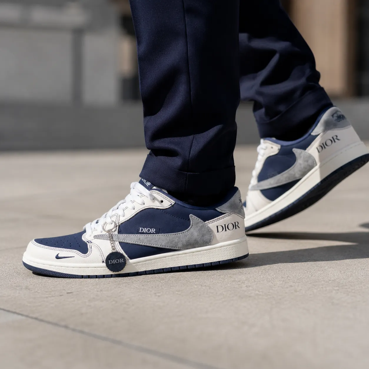 3d33e7a73835b3d38f0828147fb5a4e6 کتونی نایک تراویس دیور سرمه ای -Nike Travis Dior