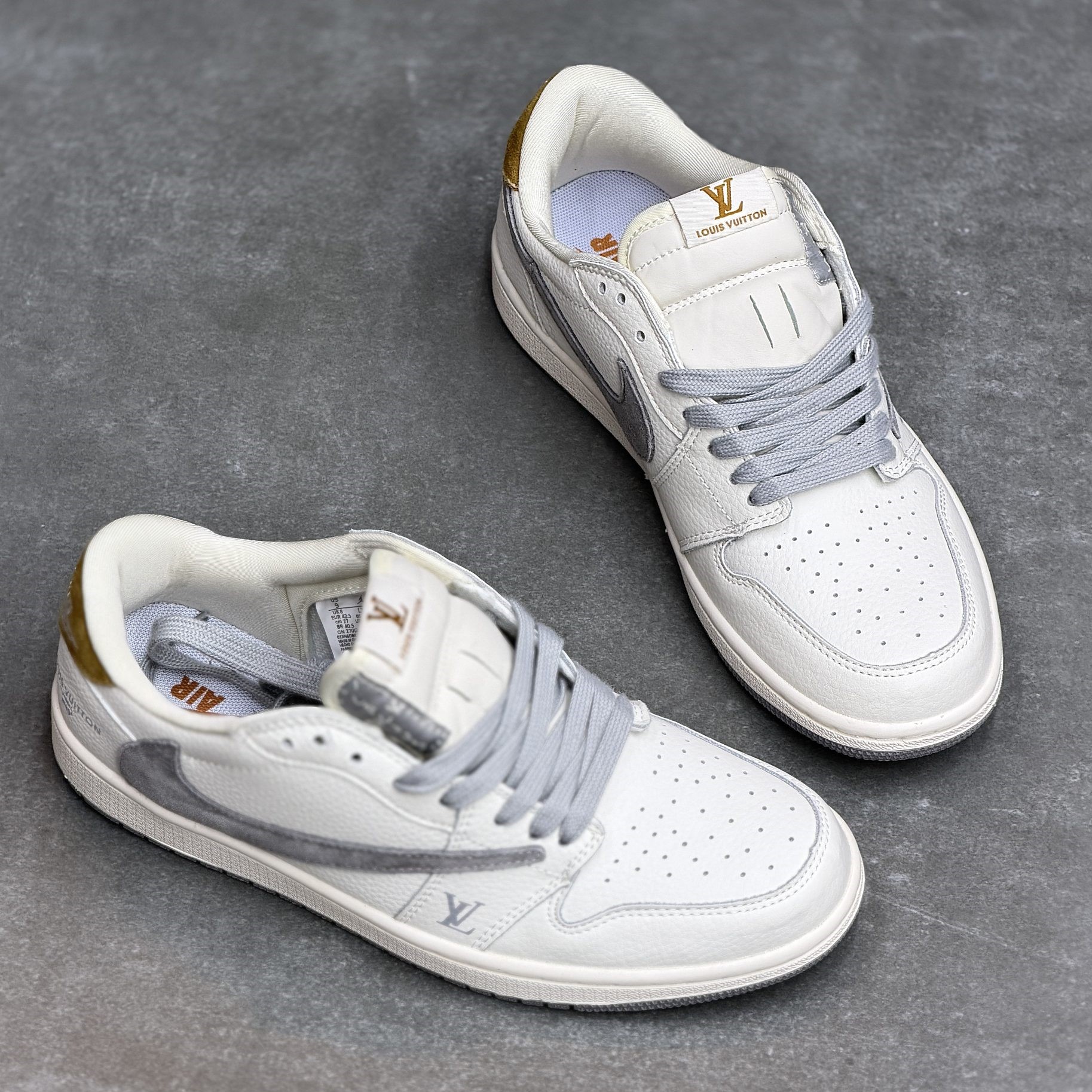 IMG_5780-1-scaled-1 کفش نایک ایر جردن وان لو تراویس اسکات لویی ویتون Nike Air Jordan 1 Low Travis Scott Louis Vuitton