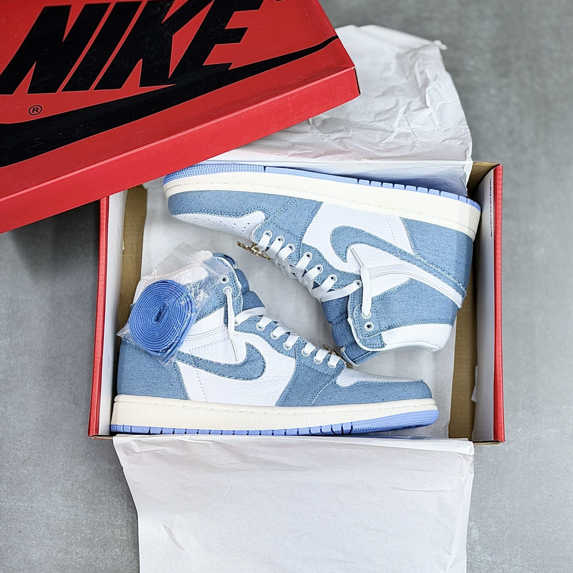 IMG_7320-scaled-1 کفش نایک ایر جردن وان ساقدار دنیم Nike Air Jordan 1 High Denim