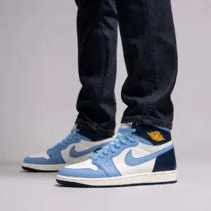 afb248669bc290c1dc2a2c418186ddf5 ایر جردن ۱ فرست این فلایت-Nike Air Jordan 1 FIRST IN FLIGHT