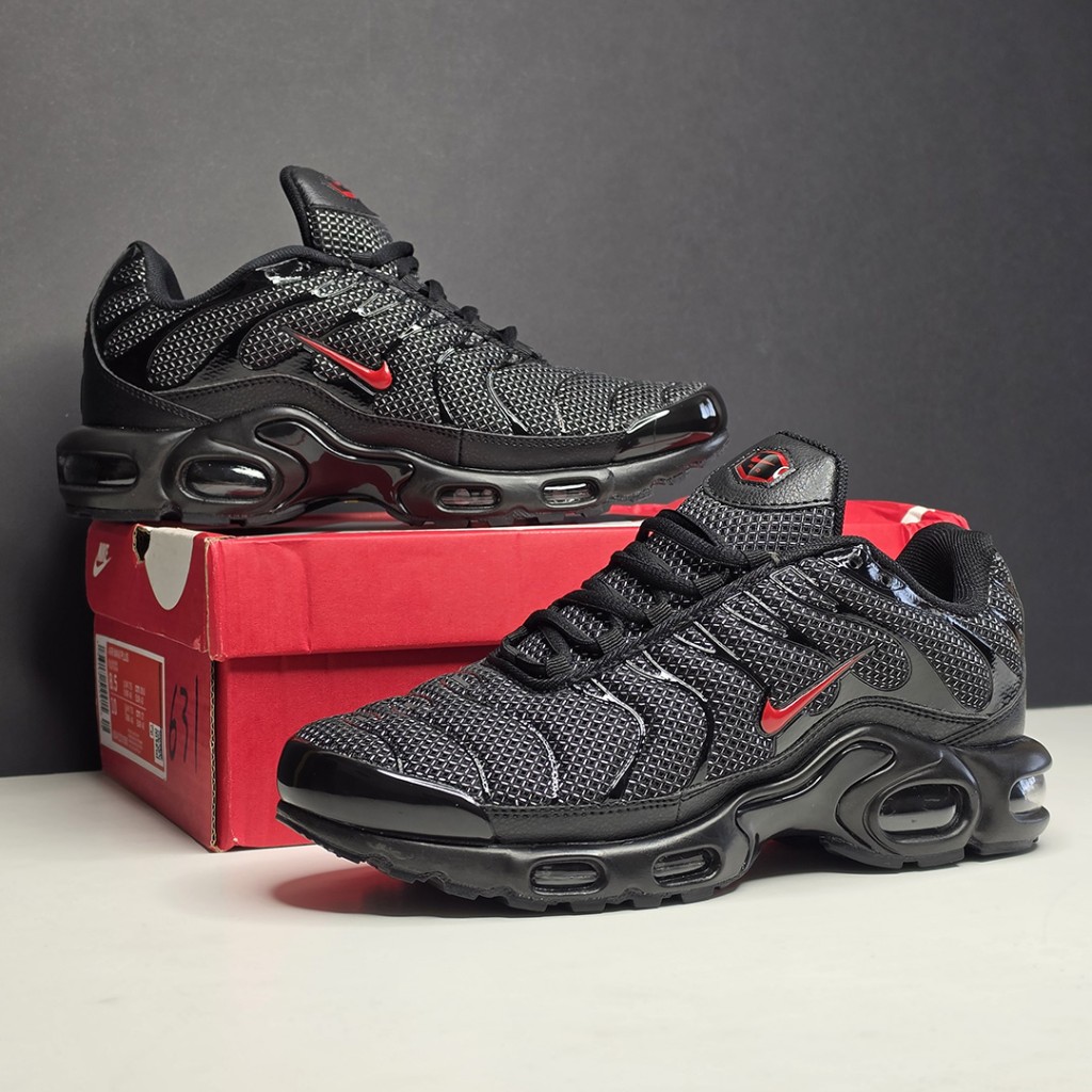 do6383-001-20176066 نایک تی ان ایرمکس مشکی لوگو قرمز Nike TN Air Max Plus