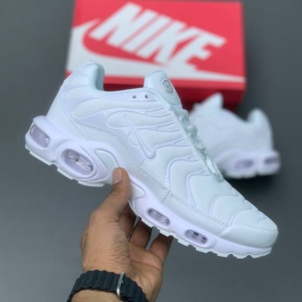 photo-2-2025-08-27-01-35-25-20175684 نایک تی ان ایرمکس پلاس سفید Nike TN Air Max Plus