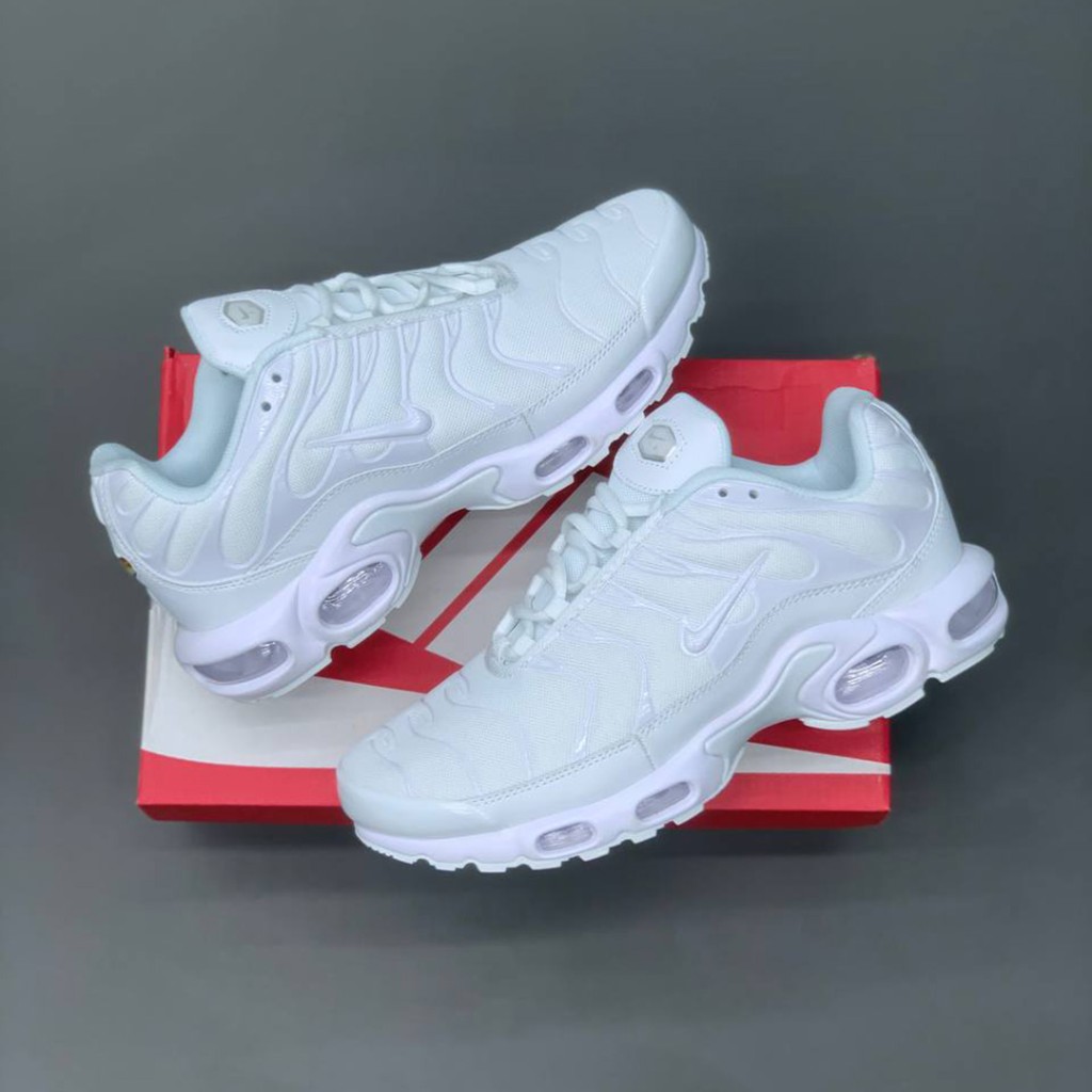 photo-3-2025-08-27-01-35-25-20175686 نایک تی ان ایرمکس پلاس سفید Nike TN Air Max Plus