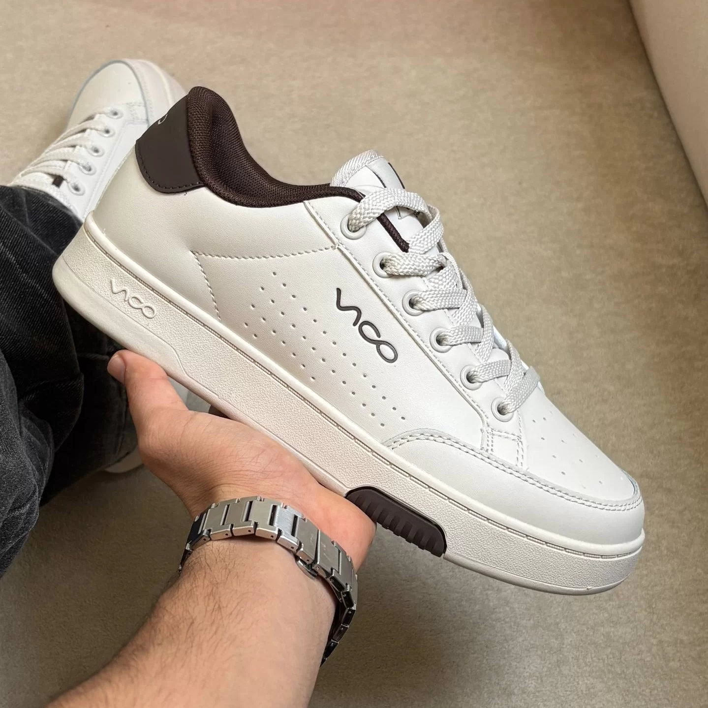 کتونی-ونس-زنانه-و-مردانه-ویکو-Vans-Vico-1556-white-2-1 کفش اسپرت ویکو سفید قهوه ای