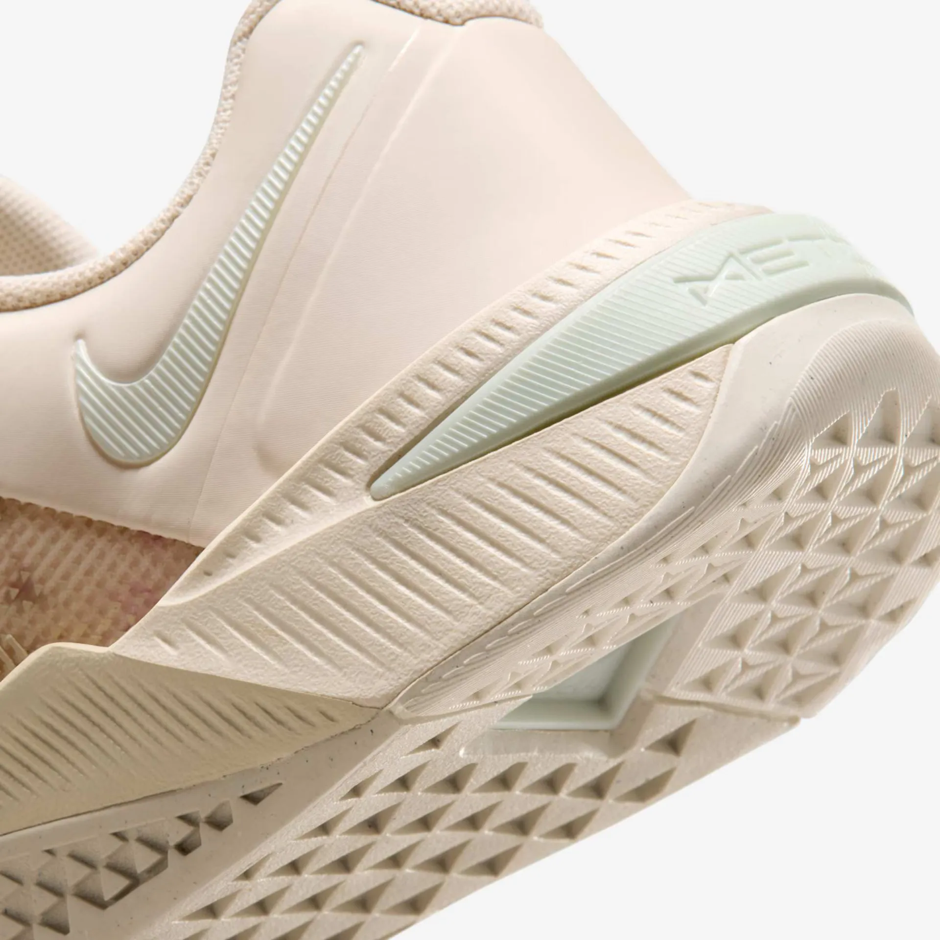 کتونی کراس‌فیت نایک متکان ۱۰ کرم- Nike Metcon 10 Wolf