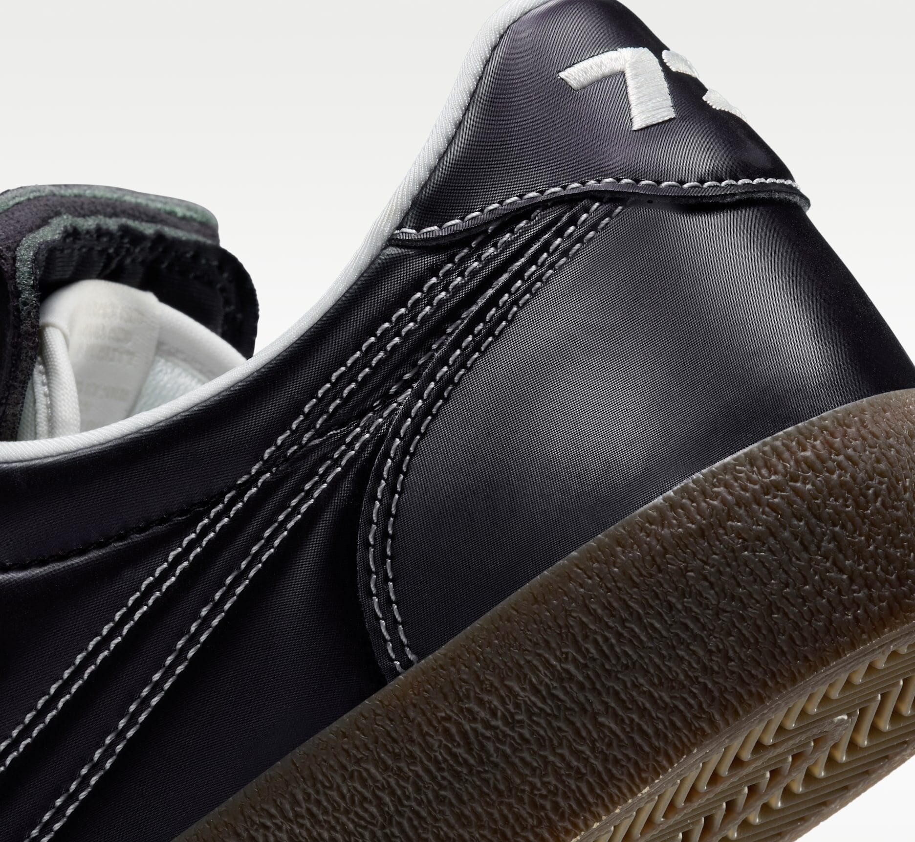 IMG_9810 کتونی لایفاستایل نایکی Nike Killshot 2 Premium – کد HQ3489-010