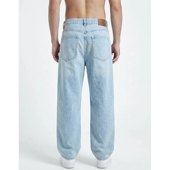 شلوار جین بگ مردانه اورجینال رنگ یخی روشن برند pull&bear سفارش اسپانیایی مدل بگ و آزاد کد 2011