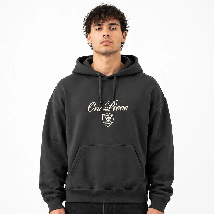هودی داخل کرکی اورجینال مردانه رنگ مشکی طرح دار گرم بالا برند pull&bear سفارش اسپانیایی تنخوری و قواره باکسی کد 218