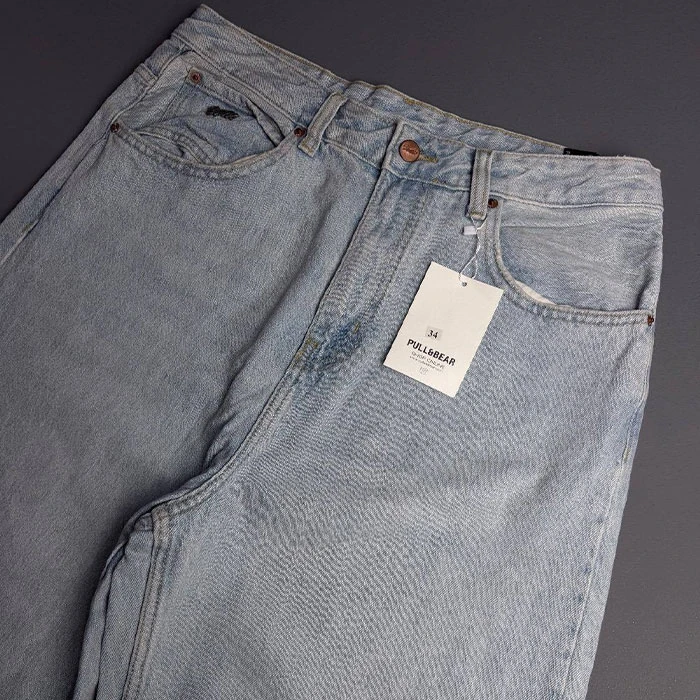 شلوار جین بگ مردانه اورجینال رنگ یخی روشن برند pull&bear سفارش اسپانیایی مدل بگ و آزاد کد 2011