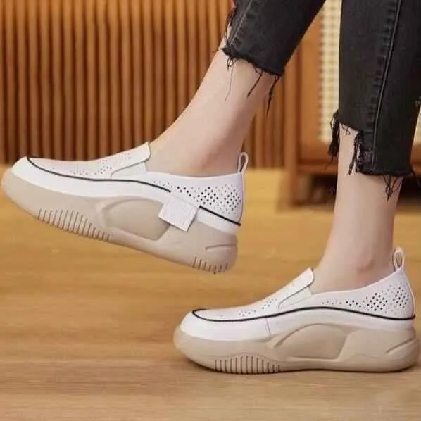 کفش طبی زنانه لژدار سفید