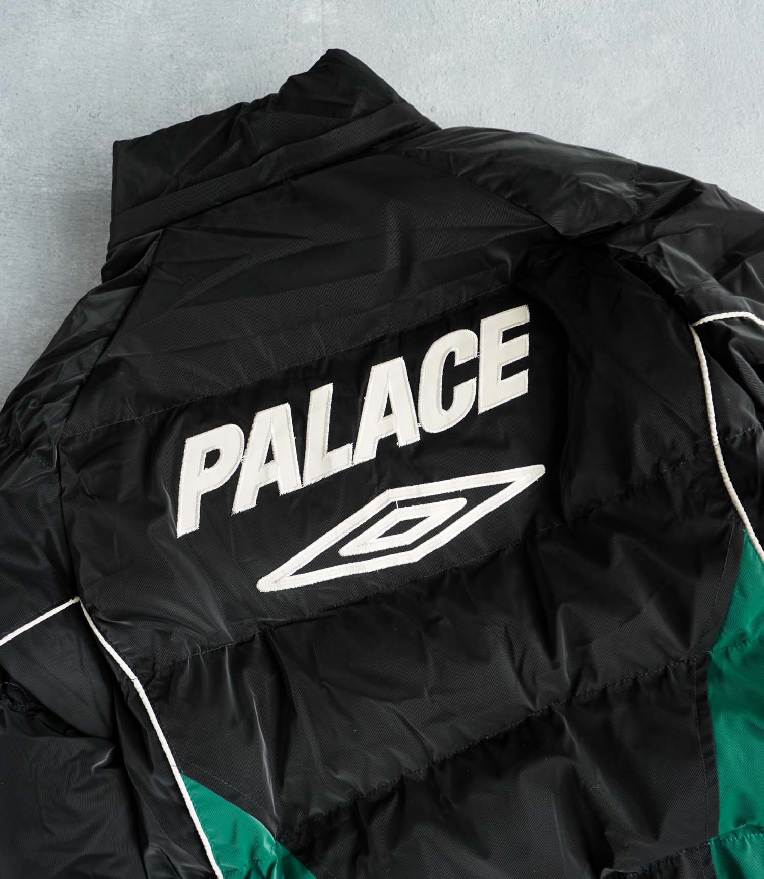 بامبر جکت کلاه دار مشکی سبز PALACE