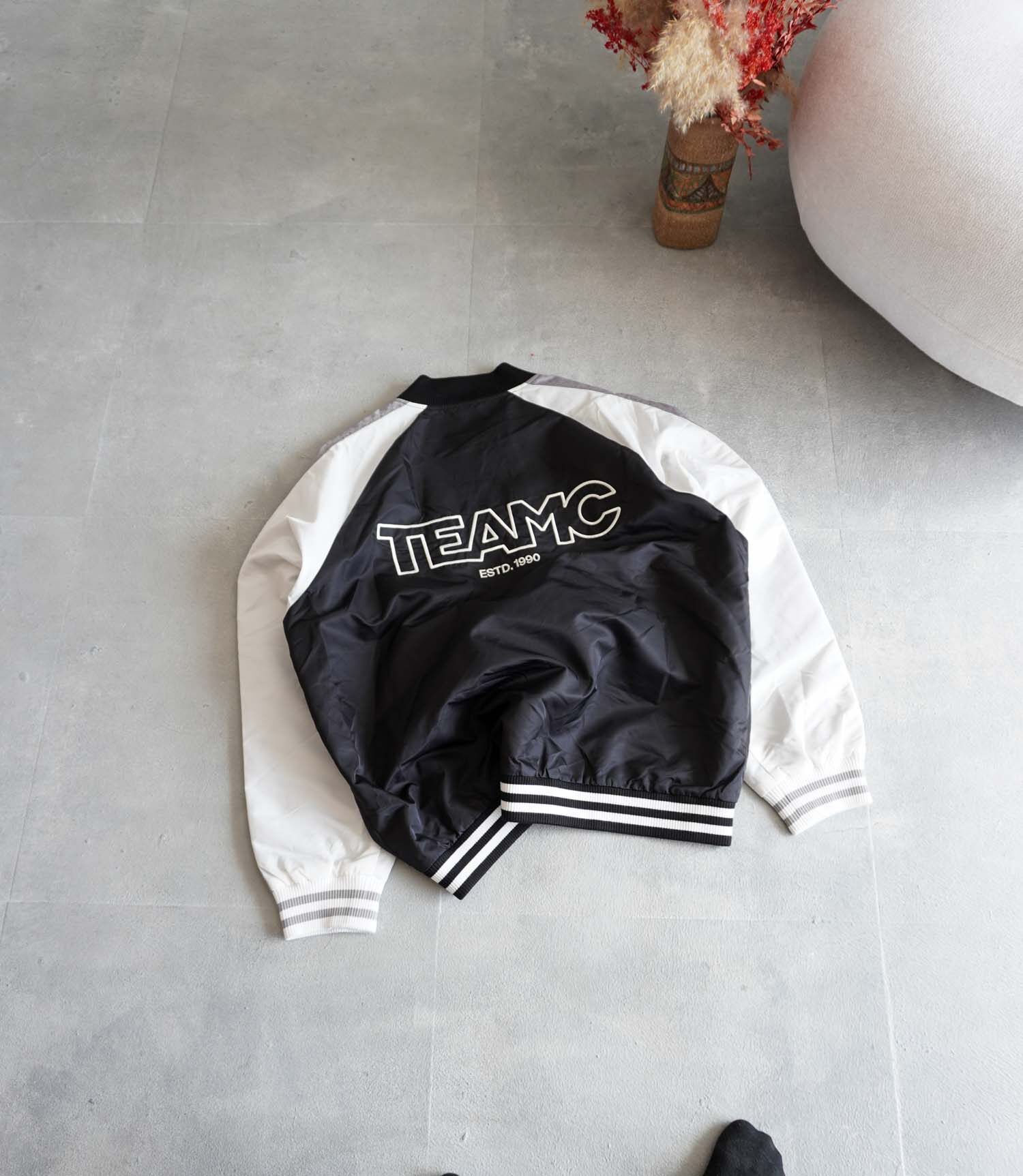 بامبر جکت مشکی آستین سفید Jack&Jones