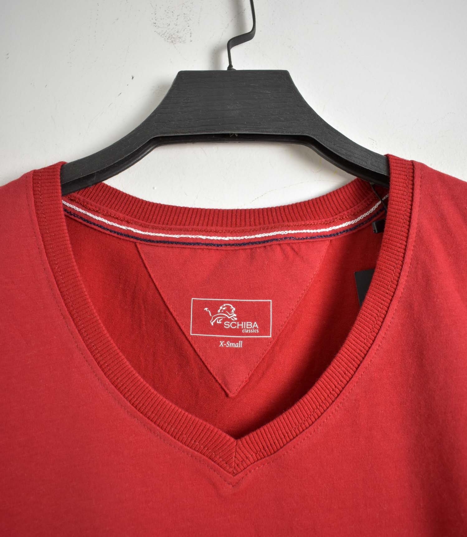 تیشرت یقه هفت قرمز زنانه Schiba