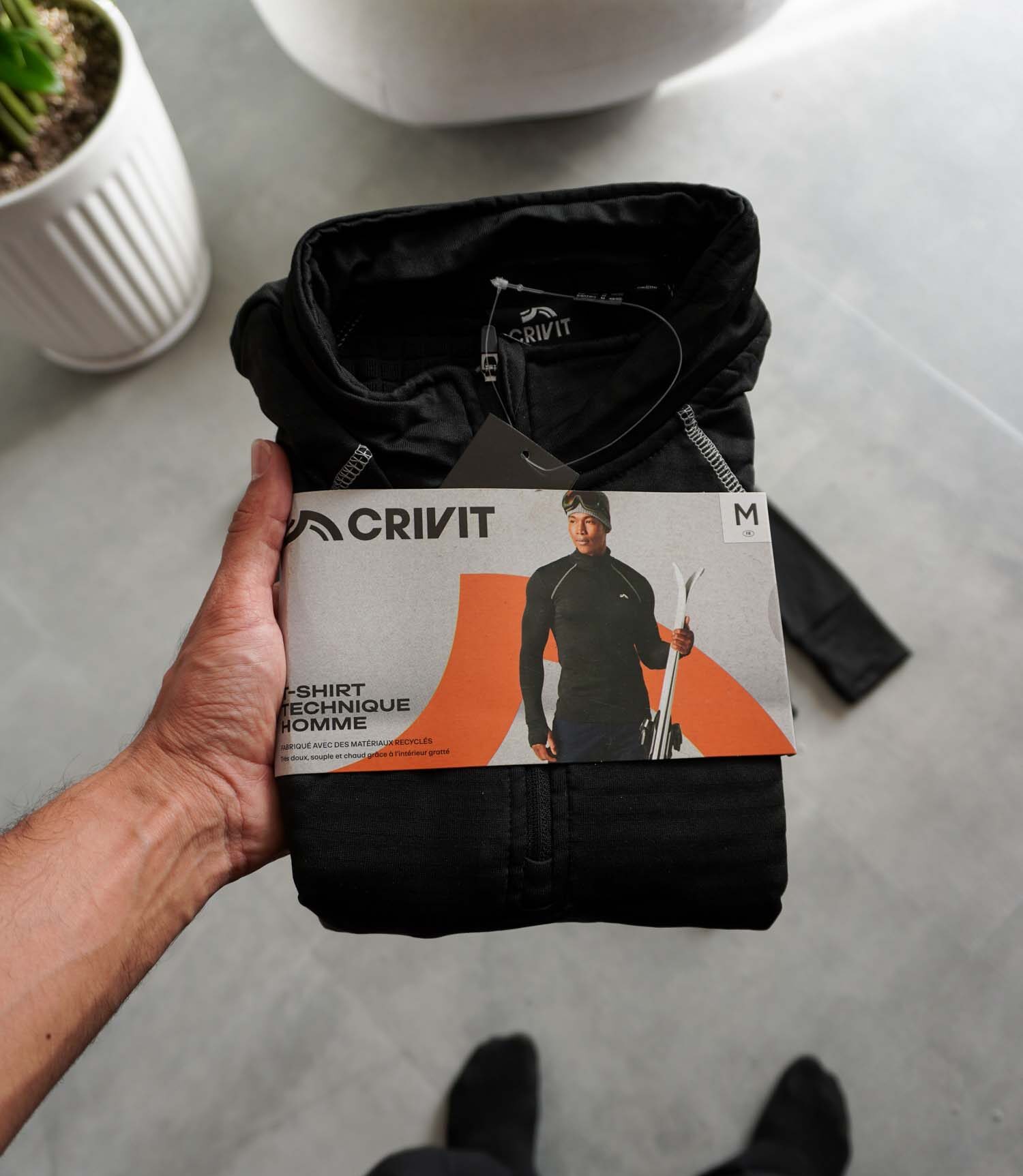 نیم زیپ ورزشی مشکی Crivit