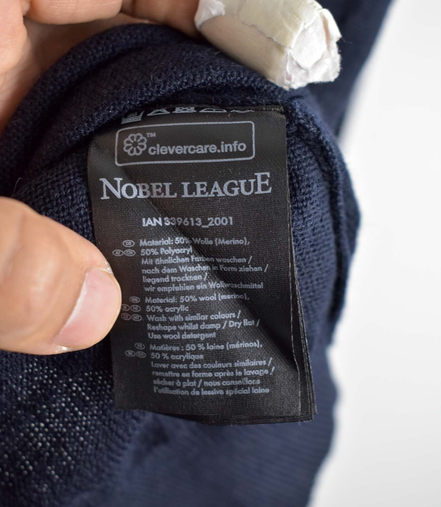 product-64785-17657039705451716 بافت ساده یقه هفت سرمه ای تیره Nobel League